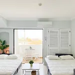 Sea View Апартаменты *