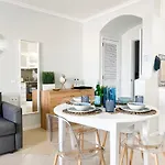 Sea View Апартаменты *